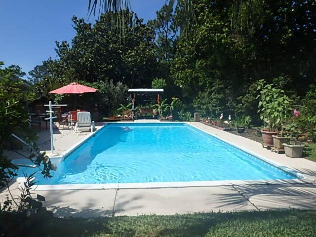 Poolside Paradise Наваре Екстериор снимка